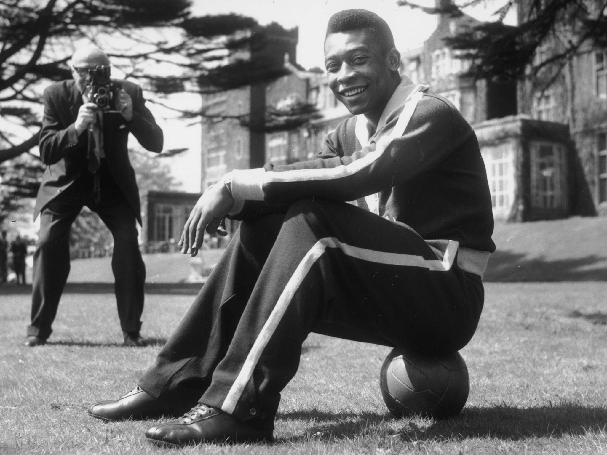 Con el balón: Pelé en Inglaterra, 1963