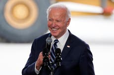 Sondeo AP: 55% desaprueba trabajo de Biden como presidente