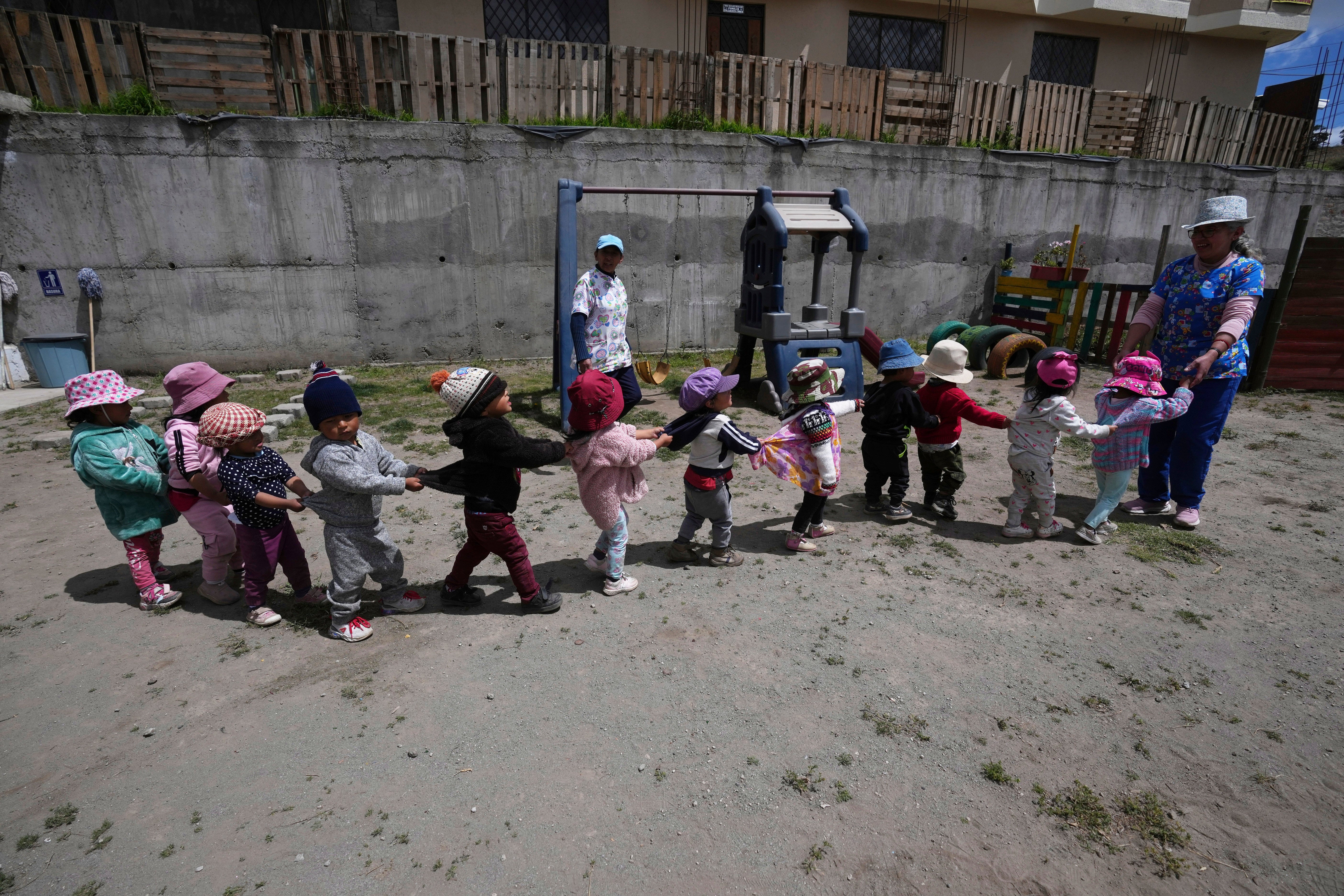 ECUADOR DESNUTRICIÓN INFANTIL