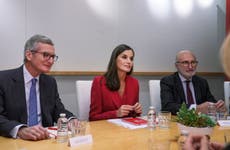 Reina Letizia de España visita LA para promover el español