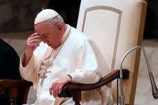 El papa pide una Navidad "humilde" y donaciones para Ucrania