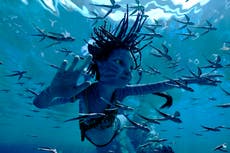 Secuela de "Avatar" encabeza la taquilla por segunda semana