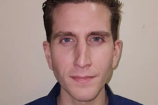 Crimen de Idaho: acusan al sospechoso Bryan Kohberger de cuatro cargos de asesinato y allanamiento de morada