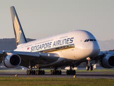 Pasajeros ganan demanda contra aerolínea de Singapur por problema en sus asientos