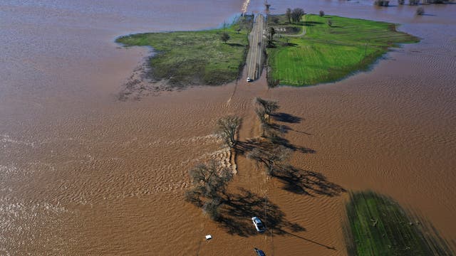 CALIFORNIA TORMENTAS