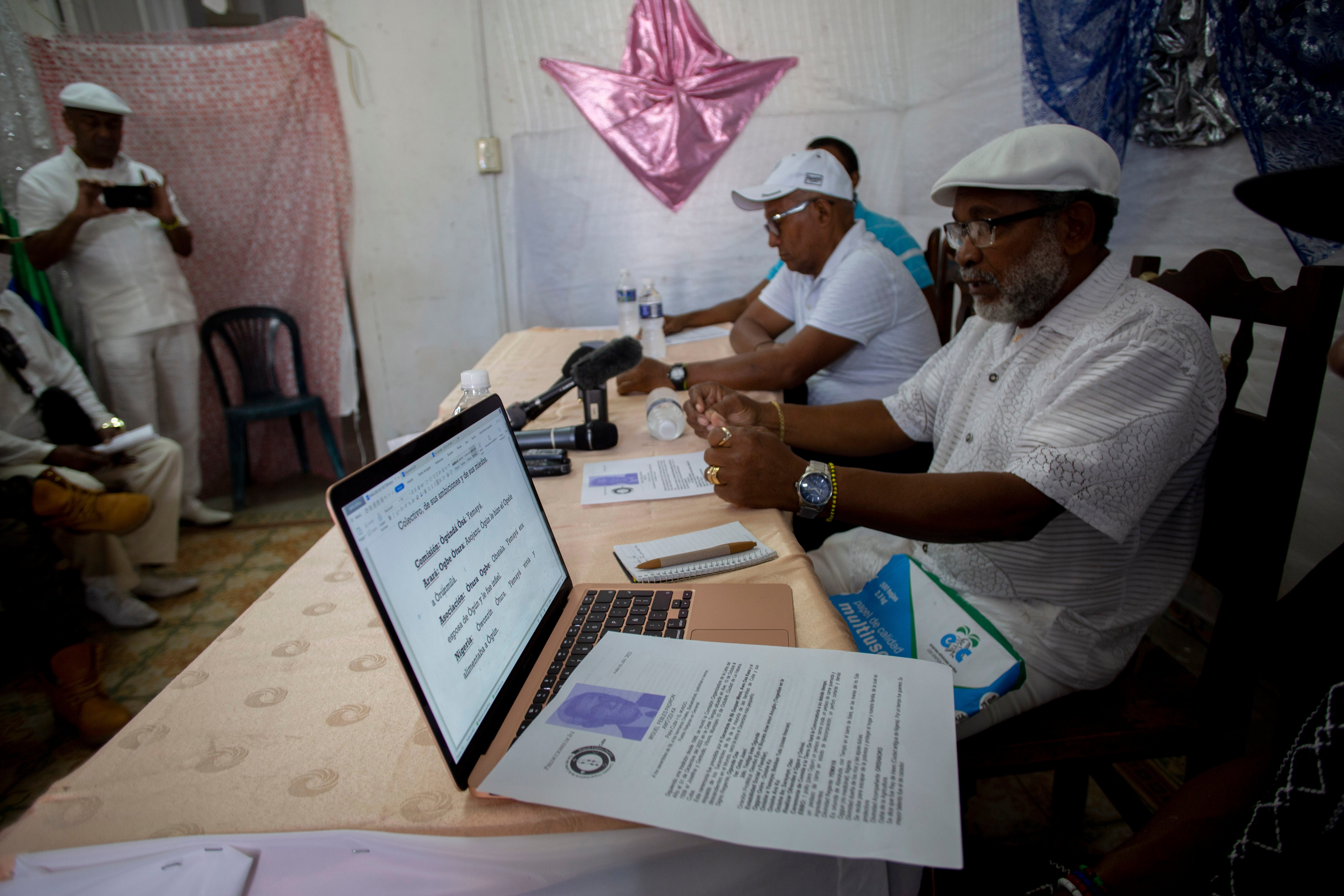CUBA-SANTERÍA PRONÓSTICOS