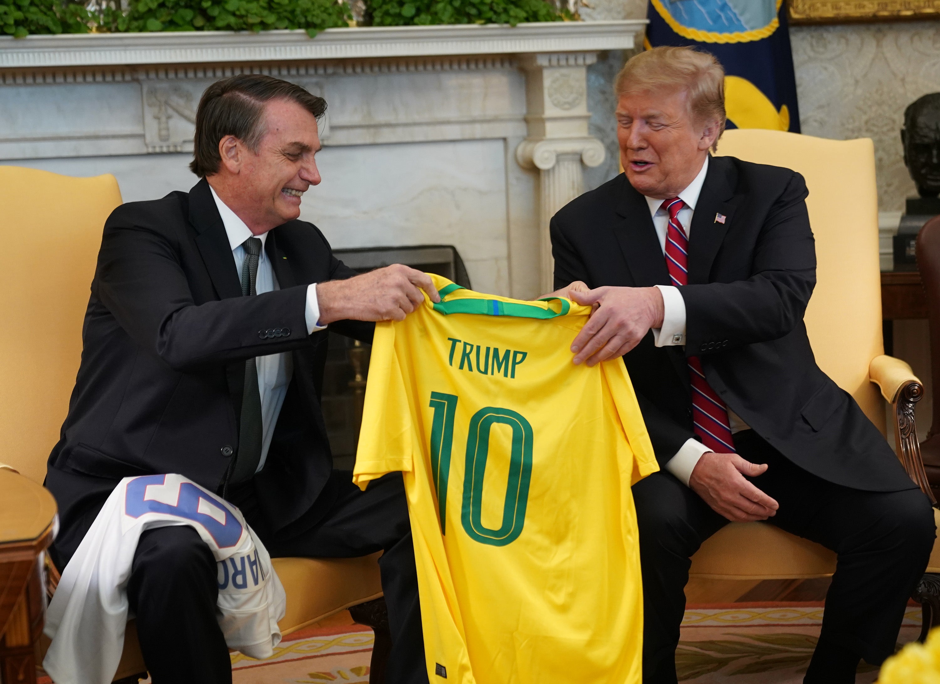 El padre de Bolsonaro, Jair, visitó a Trump en la Casa Blanca en 2019