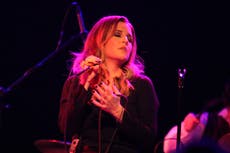 Lisa Marie Presley es hospitalizada de emergencia
