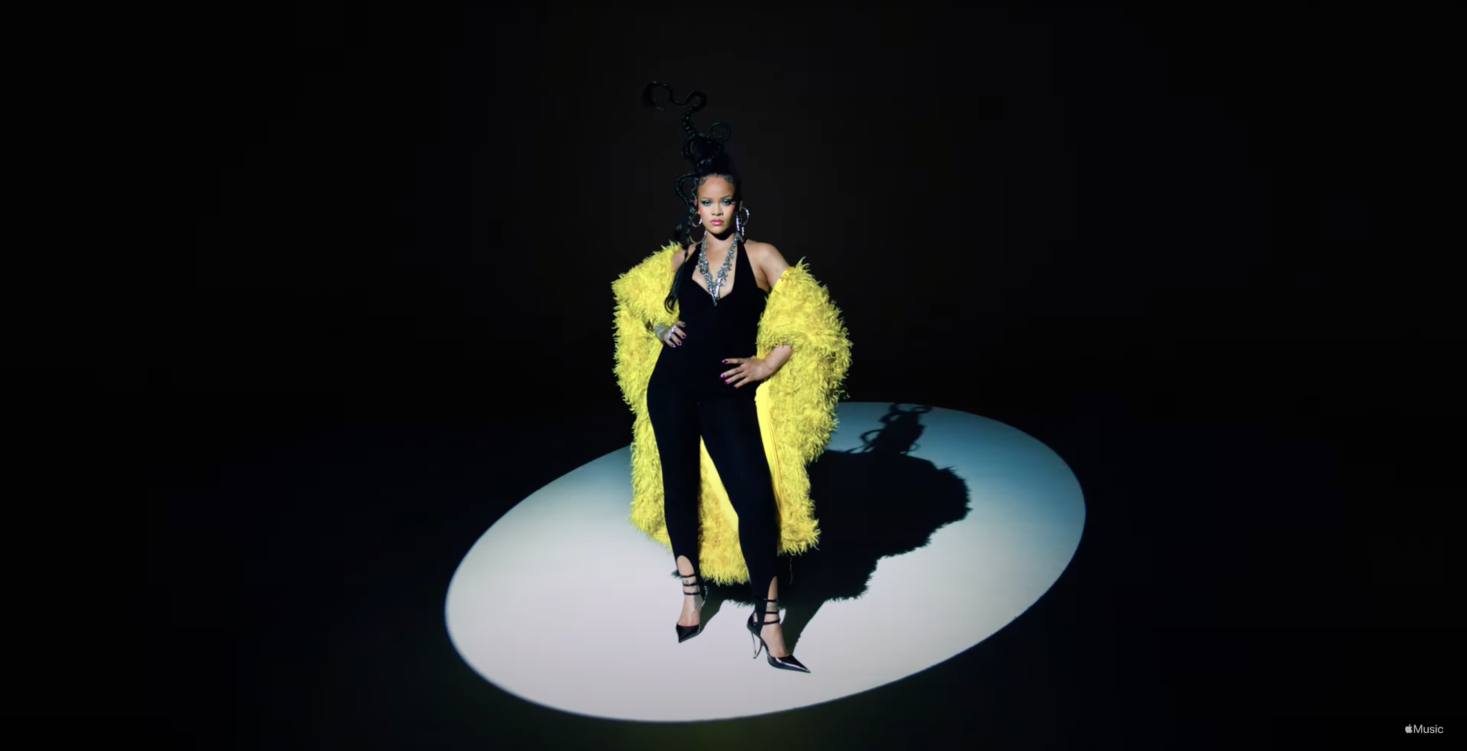 Revelan trailer de Rihanna para espectáculo de medio tiempo del Super Bowl