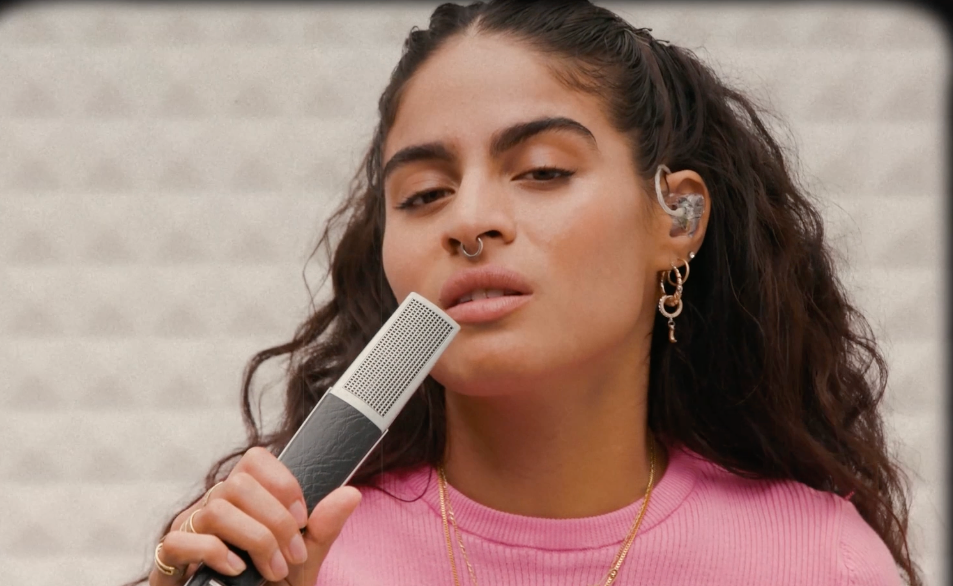 “Se trata de sanar’: Jessie Reyez habla sobre su álbum ‘Yessie’