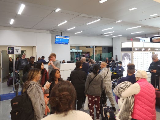 Chocan dos aviones en el aeropuerto JFK días después de un cuasi accidente
