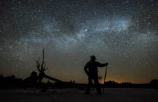 El telescopio James Webb de la NASA localiza un conjunto de galaxias enormes que “no deberían existir”