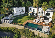 Esta es la mansión que Bad Bunny compró en 8,8 millones de dólares en California