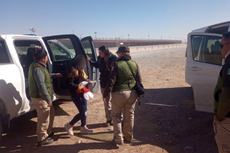 Salvan a 11 niños y adolescentes migrantes que viajaban solos cerca del Río Bravo