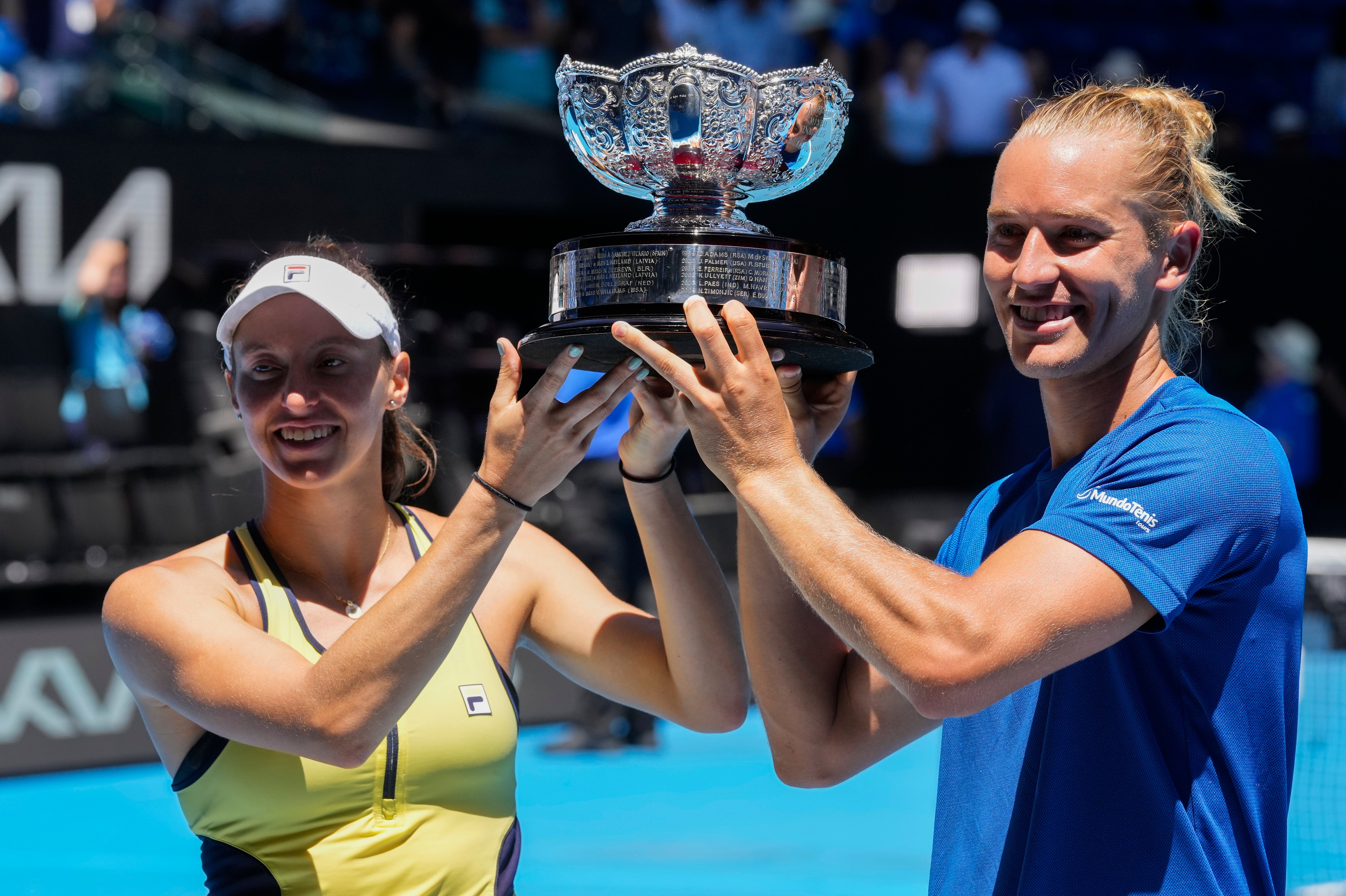 AUSTRALIA-DOBLES MIXTOS