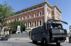 Turquía critica cierre de algunos consulados en Estambul