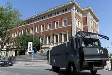 Turquía critica cierre de algunos consulados en Estambul