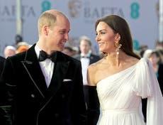 Fans reaccionan ante el gesto coqueto de Kate al príncipe William en una rara demostración de afecto