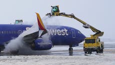 Tormenta invernal azota EEUU y causa cancelación de vuelos