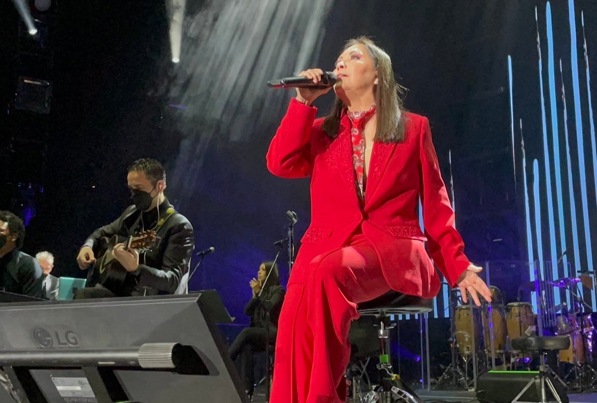 Ana Gabriel anuncia su retiro tras comentarios sobre política y faltas de respeto
