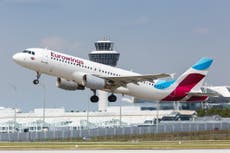 “No me dejaron otra opción”: pasajera compra todos los frutos secos de un vuelo debido a su alergia severa