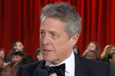 Oscar 2023: Hugh Grant divide opinión de los fans con “pésima” entrevista en la alfombra roja