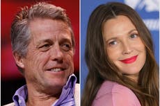 Hugh Grant se burla de su coprotagonista de comedia romántica Drew Barrymore