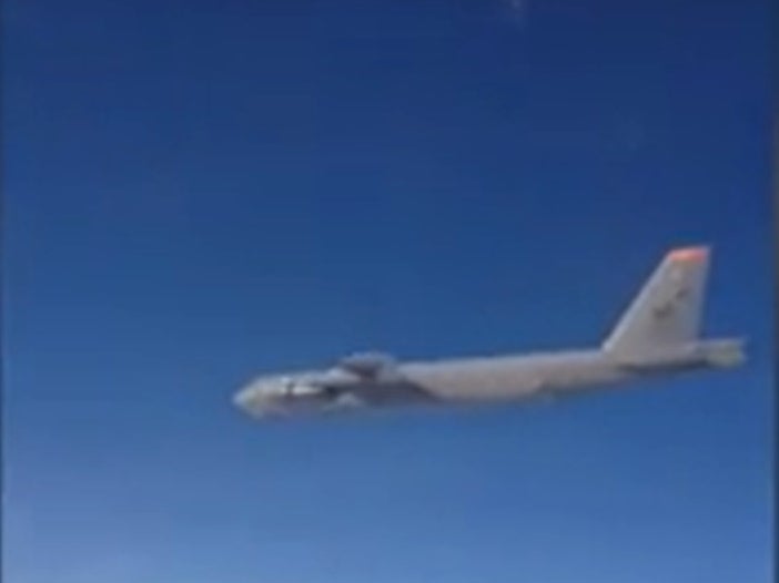 Rusia afirma haber interceptado un par de aviones estadounidenses sobre el mar Báltico
