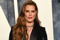 Brooke Shields no sabe por qué a su madre “le pareció bien” que posara desnuda a los 10 años