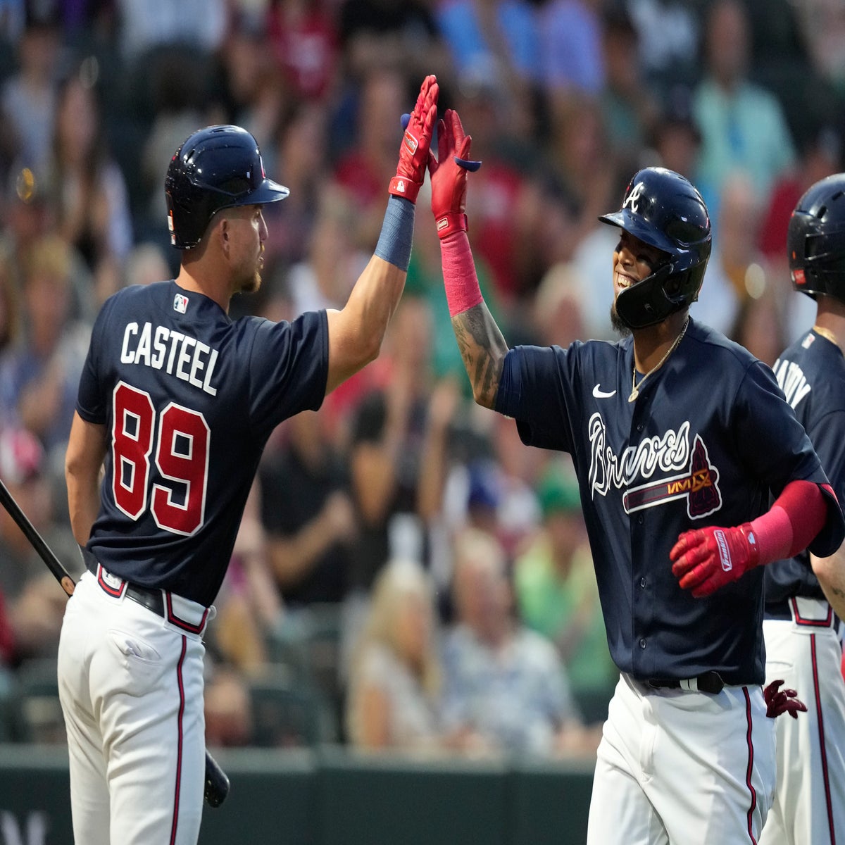 Freeman batea sencillo de 2 carreras; Guardianes se imponen 3-1 a Gigantes