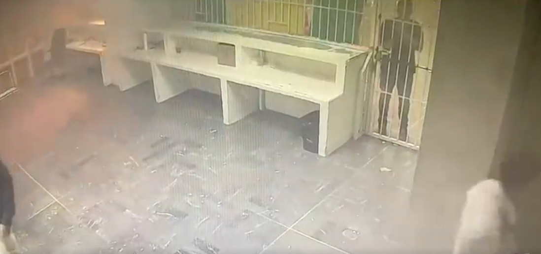 Revelan vídeo donde guardias parecen abandonan a migrantes en incendio de Ciudad Juárez