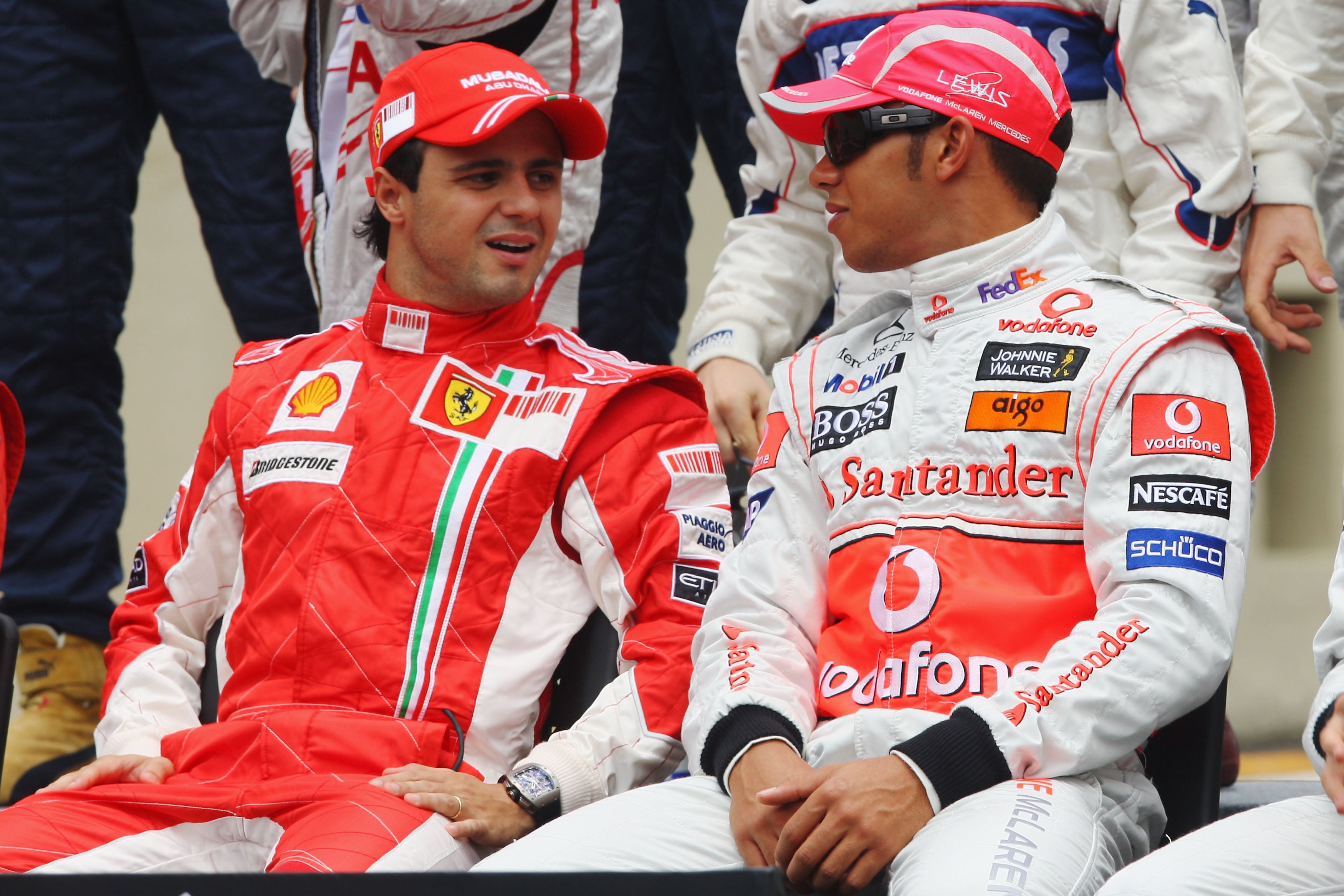 Felipe Massa insiste en que valorará todas sus opciones legales con respecto al campeonato mundial que ganó Lewis Hamilton en 2008