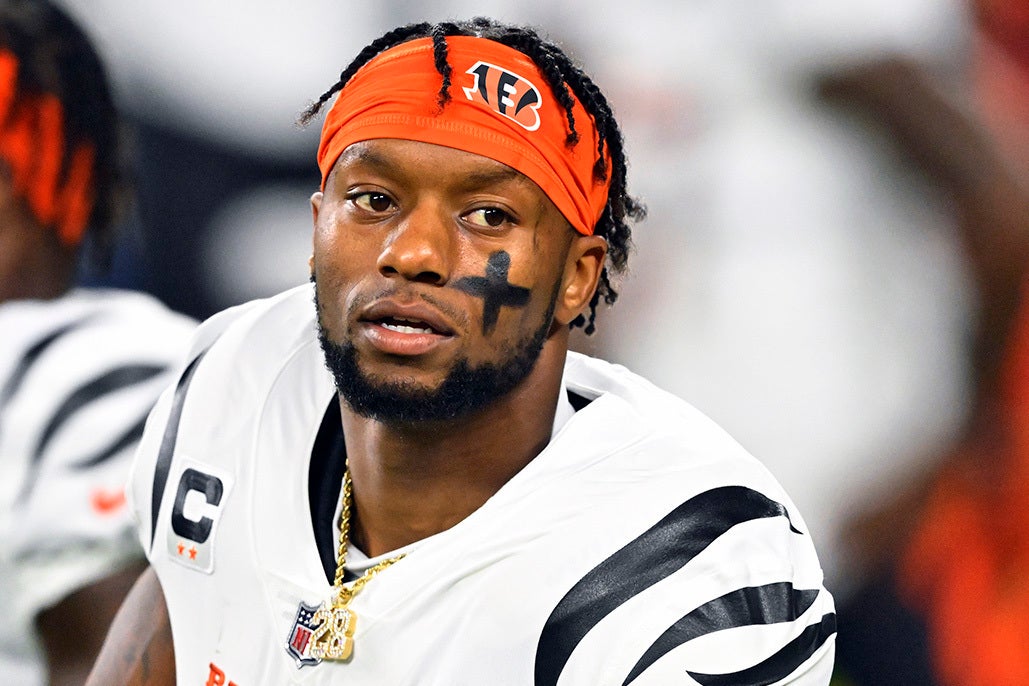 BENGALS-MIXON