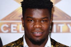 Buzos de la policía española buscan en el puerto a Levi Davis, la estrella desaparecida de X Factor