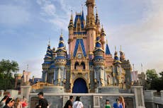 Exempleado de Disney grababa videos de mujeres en secreto