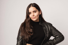 Ella es la representante artística que lanzó a la fama a Peso Pluma