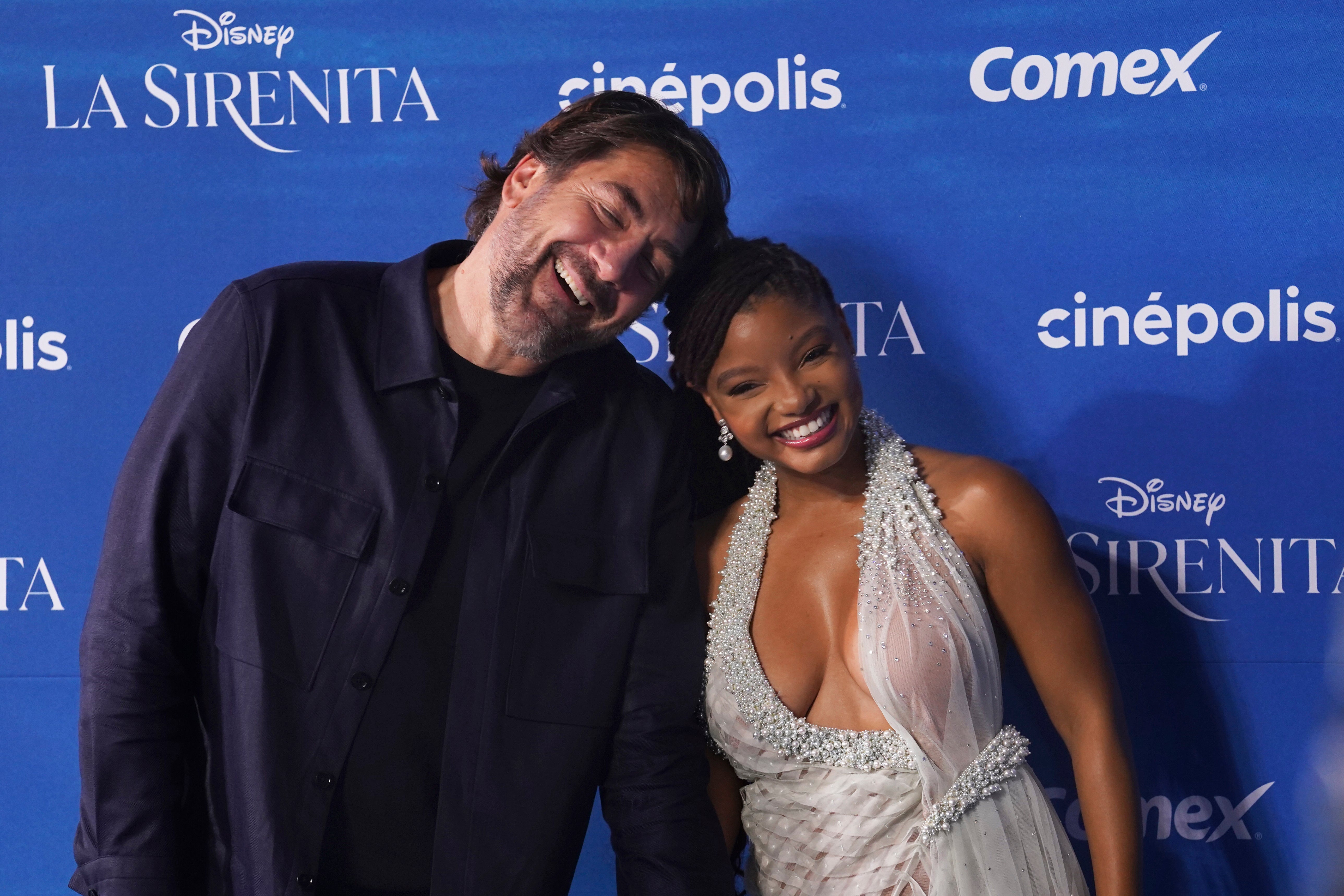 Bardem y Bailey comparten magia de La Sirenita en México