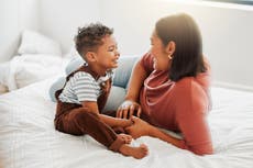 Cómo los padres solteros están planificando el futuro financiero de sus hijos