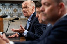 EEUU: Directivos de bancos que quebraron son cuestionados sobre sueldos y gestión de riesgos