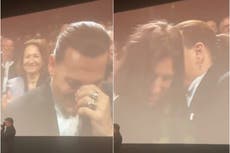 Johnny Depp “lagrimea” durante ovación de pie de siete minutos en Festival de Cannes