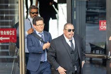 Declaran inocente y dejan en libertad a un hombre de California que estuvo encarcelado 33 años