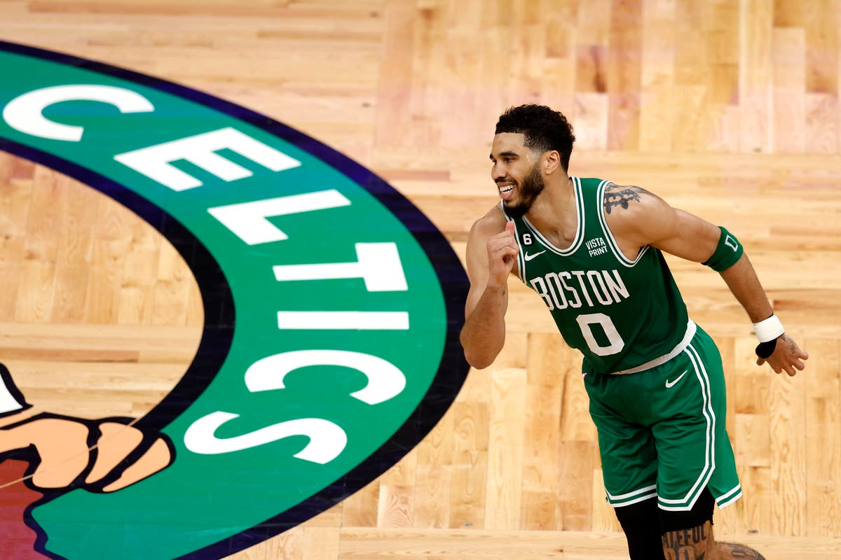 “Celtics on the Verge of History: Can they make a historic comeback against the Heat?”