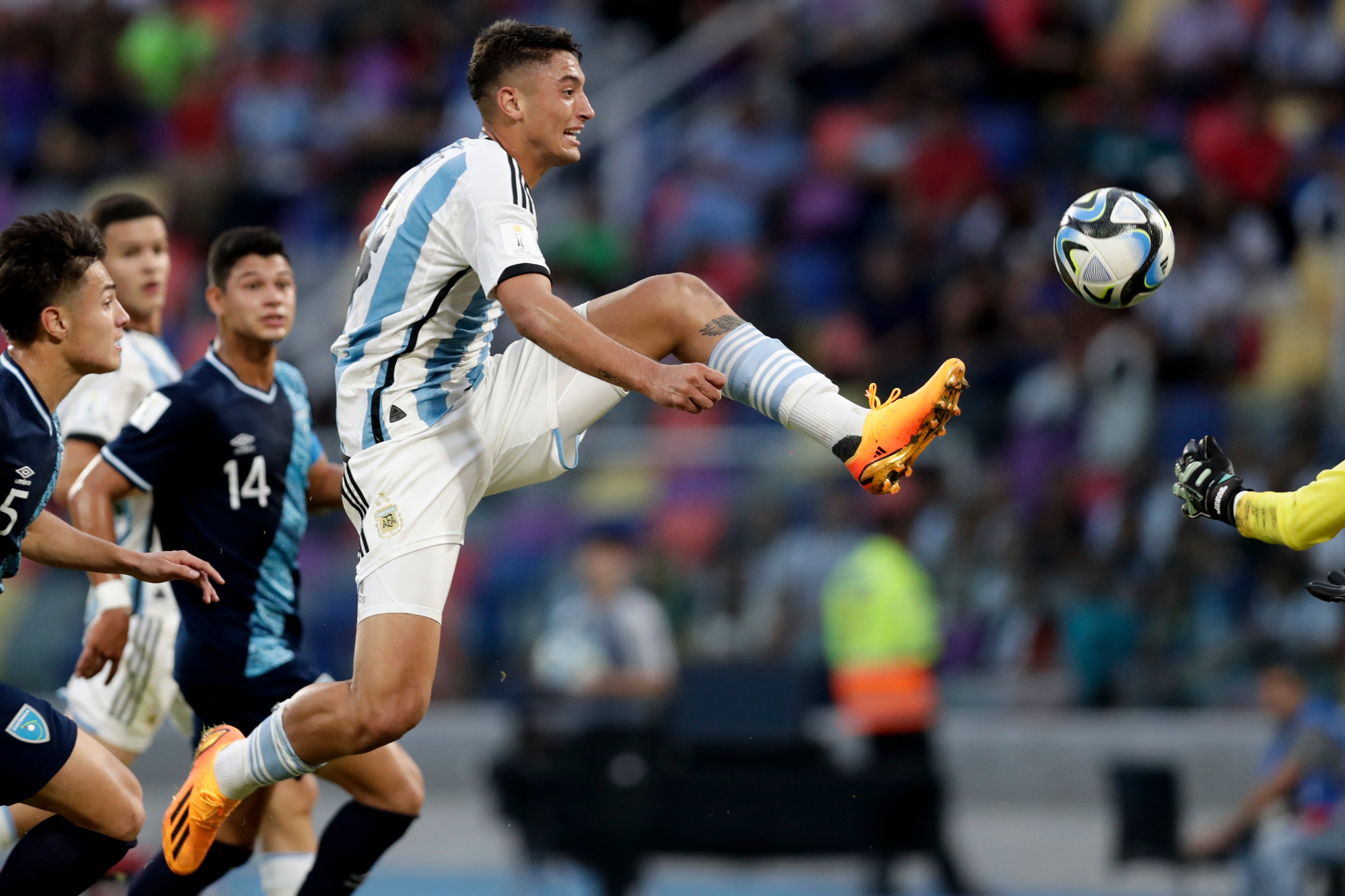 Estados Unidos vuelve a ganar y queda a un paso de la clasificación en el  Sub-20 - Desde La Ventana Salta - Argentina