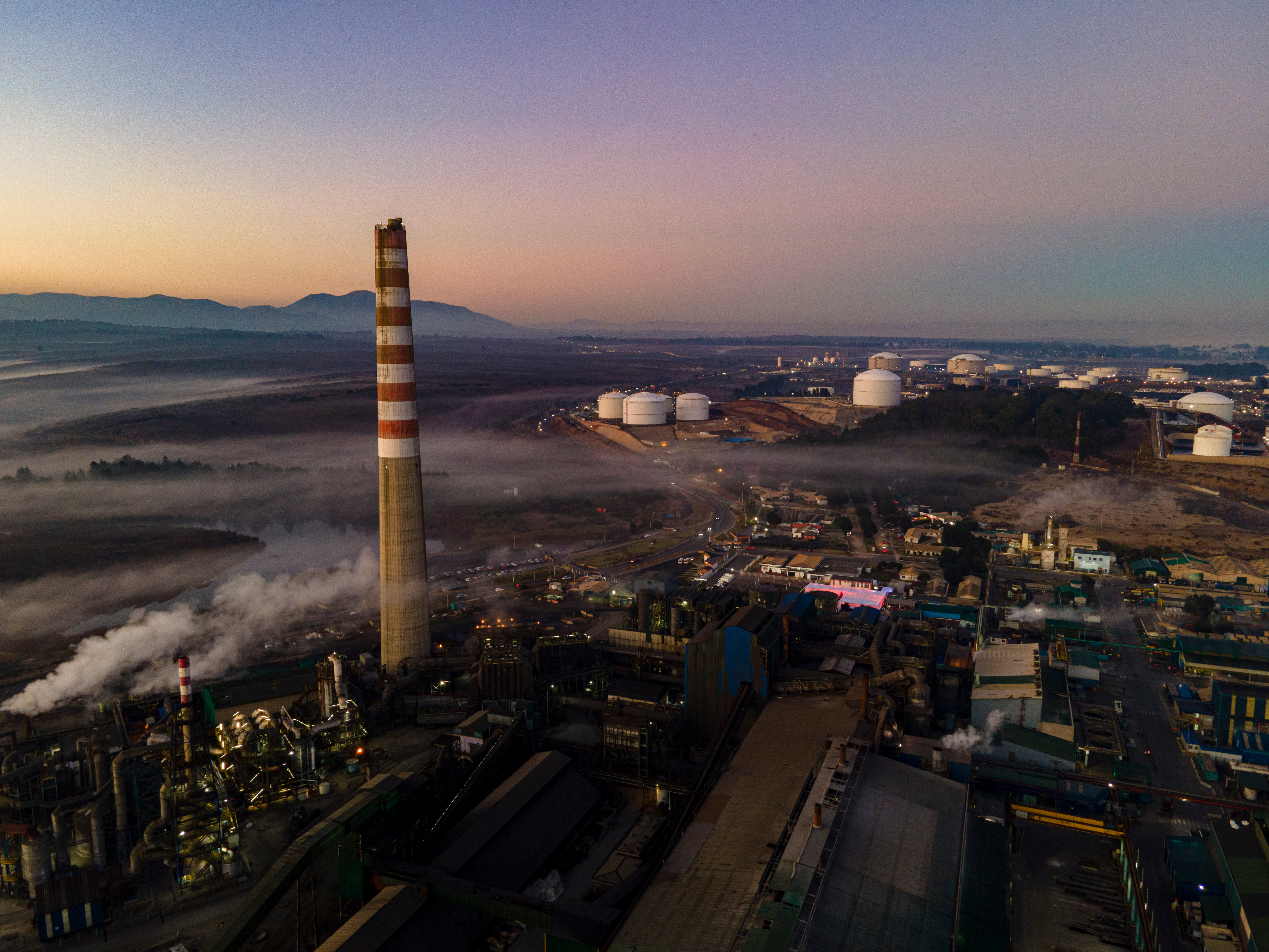 Cierra fundición estatal de cobre en Chile que contaminó por décadas una bahía