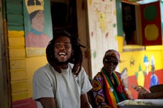 Rastafaris obtienen derechos sacramentales a la marihuana en Antigua y Barbuda