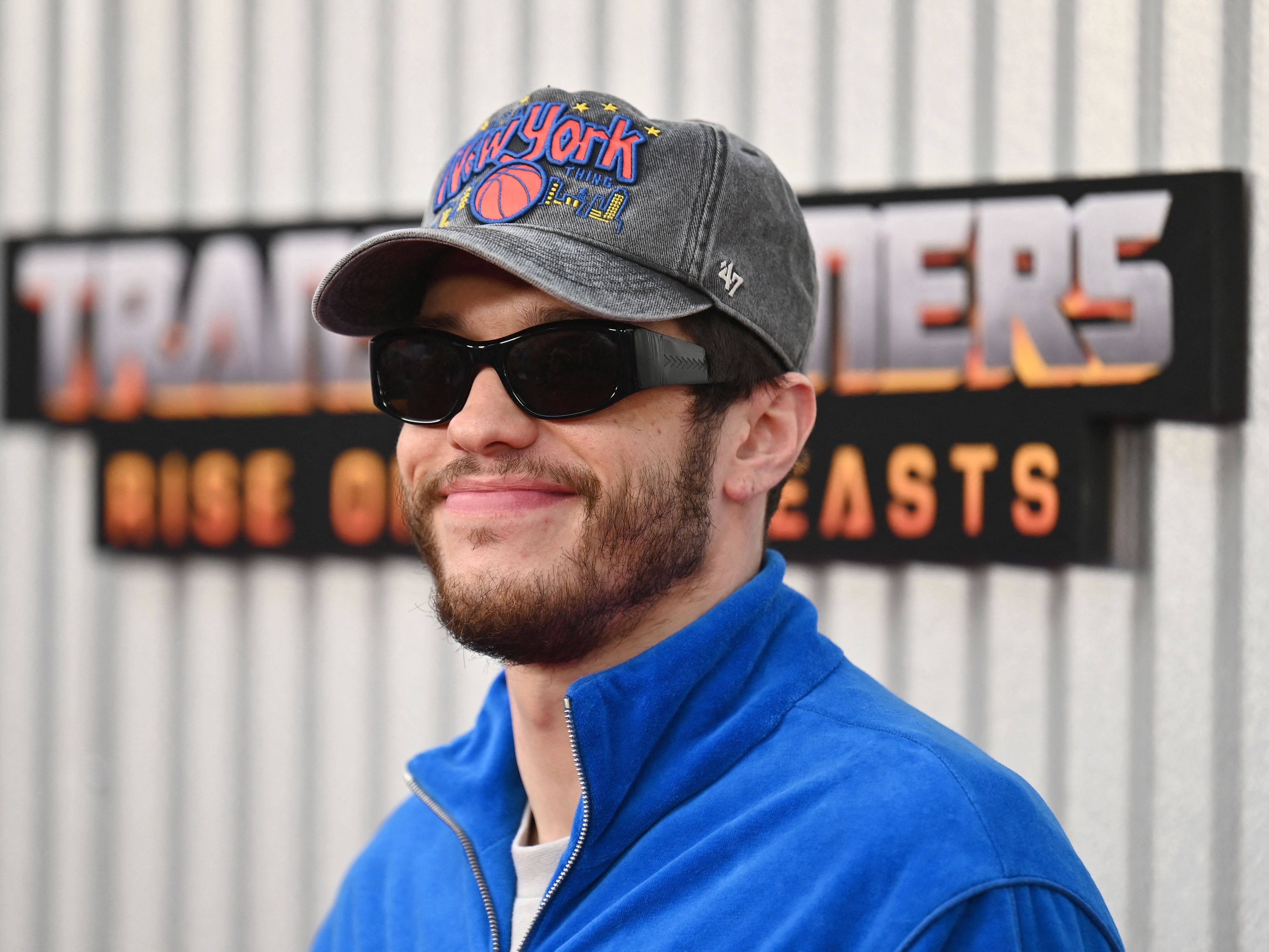 Pete Davidson defiende su mensaje contra Peta después de que la organización lo criticara por comprar un perro