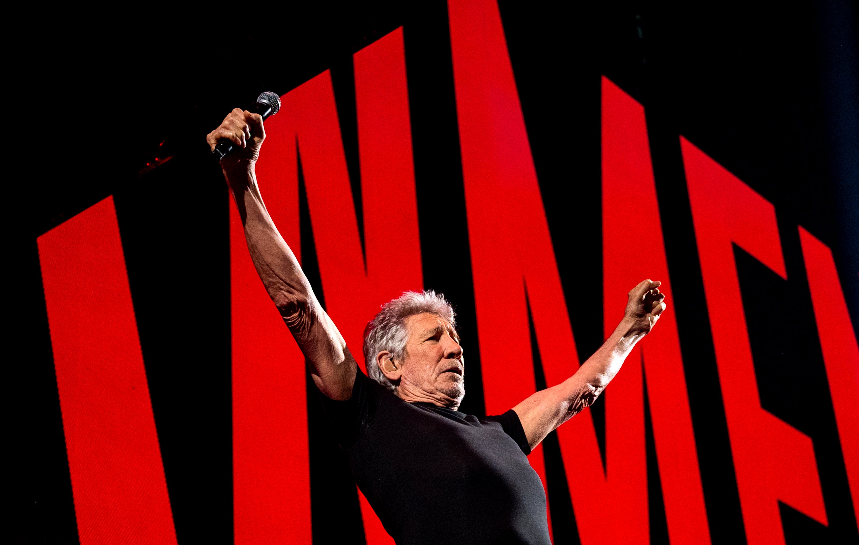ROGER WATERS