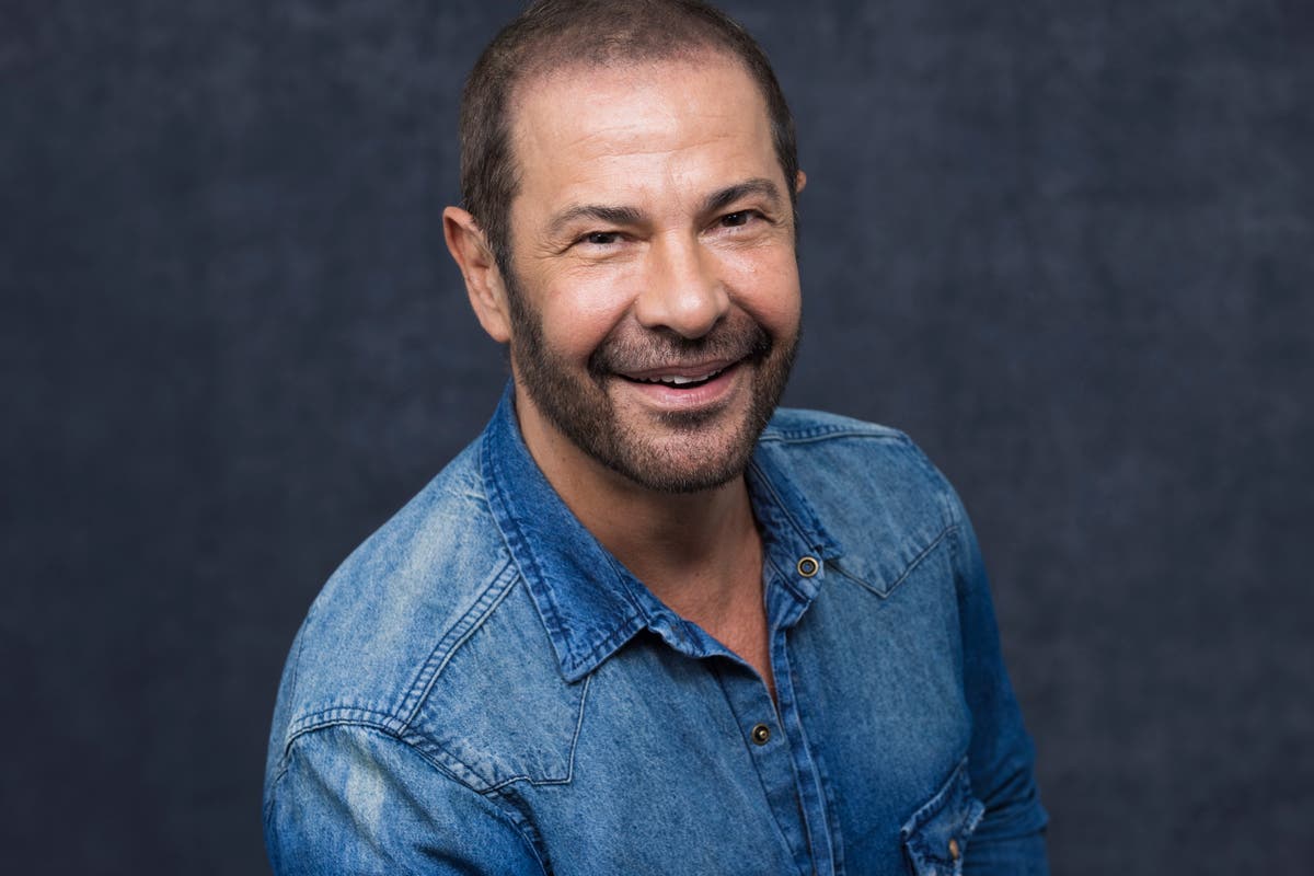 Estilista Ricardo Rojas debuta como actor en “And Just Like That ...