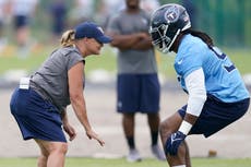 Titans contratan a Sarah Bailey de los Rams como directora de investigación y desarrollo