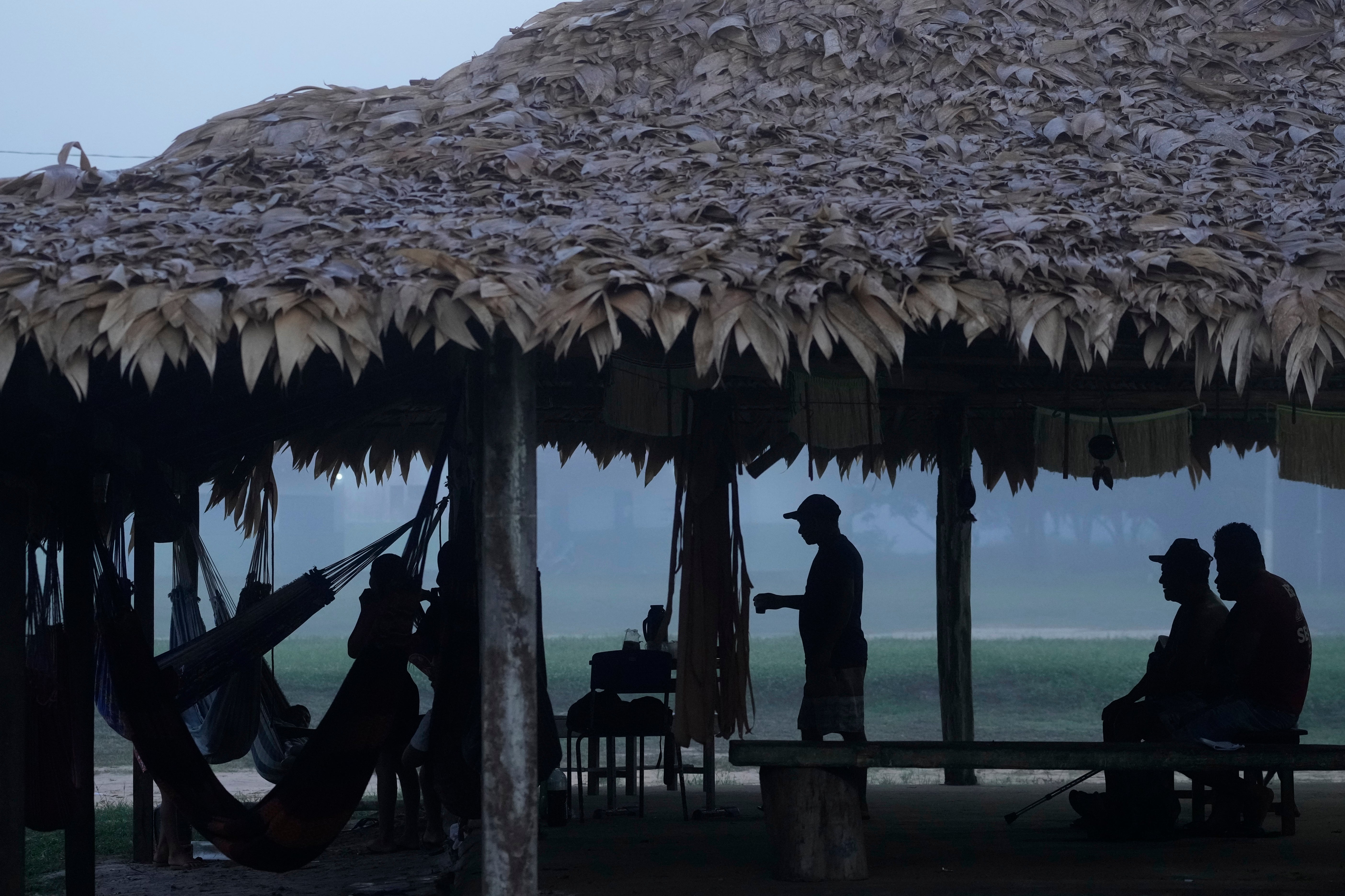 REP-GEN BRASIL-INDÍGENAS RITO INICIÁTICO